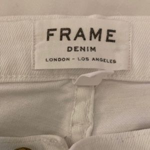 Frame Le Cutoff white shorts